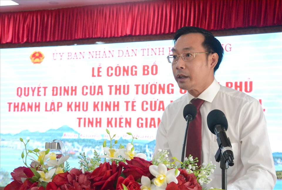 Phó Chủ tịch UBND tỉnh Kiên Giang Nguyễn Thanh Nhàn phát biểu tại buổi lễ. Ảnh: Lục Tùng