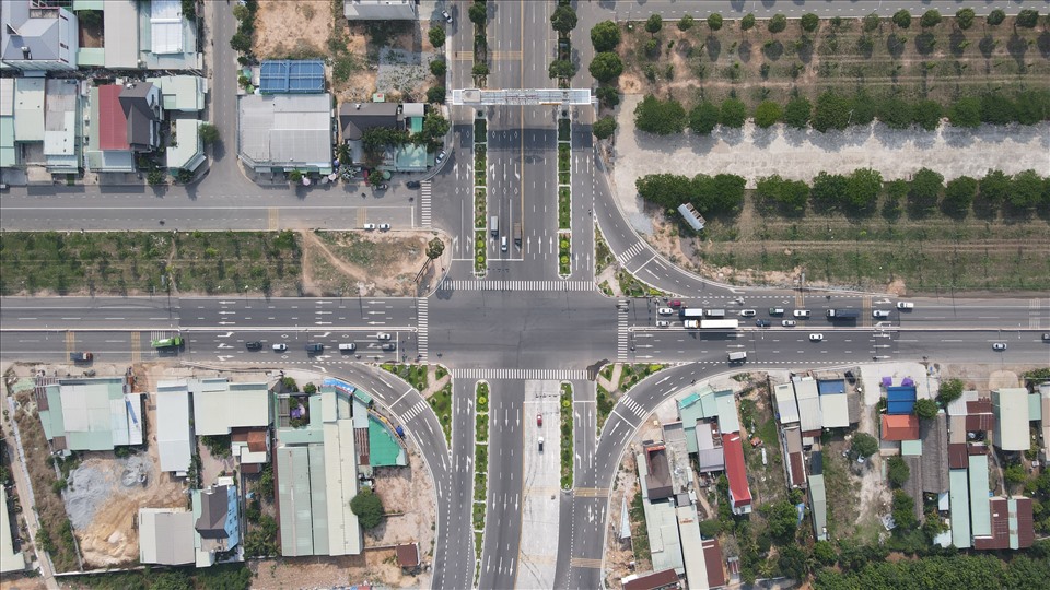 Đây là nút giao Mỹ Phước - Bàu Bàng với quốc lộ 13 là điểm cuối của dự án. Các hạng mục tại đây đã được xẩy dựng hoàn thành.