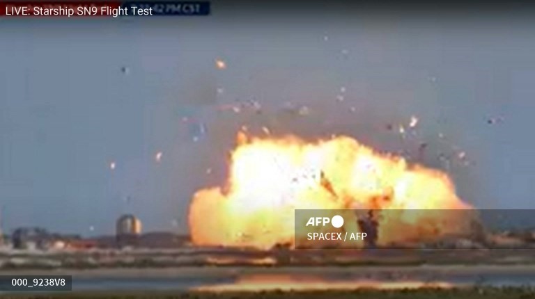 Tàu vũ trụ SN9 phát nổ khi hạ cánh khi SpaceX thực hiện chuyến bay thử nghiệm vào ngày 2 tháng 2 năm 2021. Ảnh: AFP