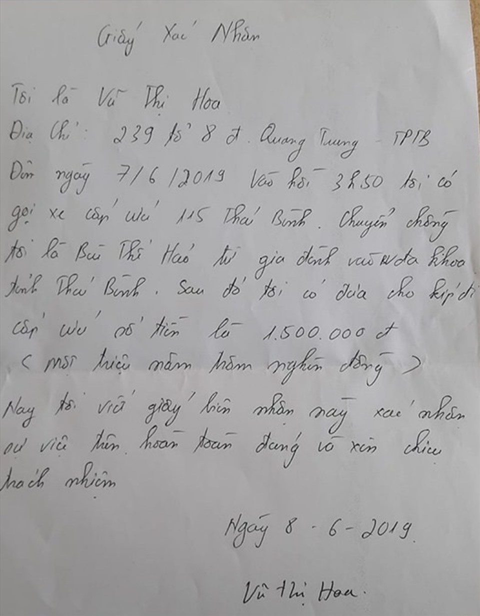 Người nhà bệnh nhân xác nhận đưa cho nhân viên Trung tâm Cấp cứu 115 Thái Bình số tiền 1,5 triệu đồng cho quãng đường vận chuyển hơn 1 km trong nội thành thành phố Thái Bình vào đêm ngày 7.6.2019. Ảnh: T.D