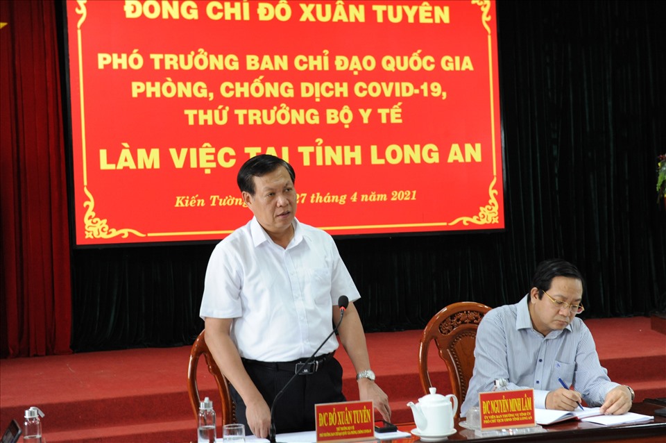Thứ trưởng Đỗ Xuân Tuyên phát biểu tại buổi làm việc với tỉnh Long An. Ảnh: K.Q