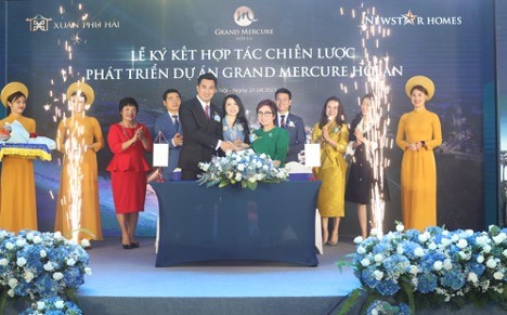 Lễ ký kết hợp tác chiến lược giữa HĐQT Công ty Cổ phần Đầu tư và Xây dựng Xuân Phú Hải với NewstarHomes