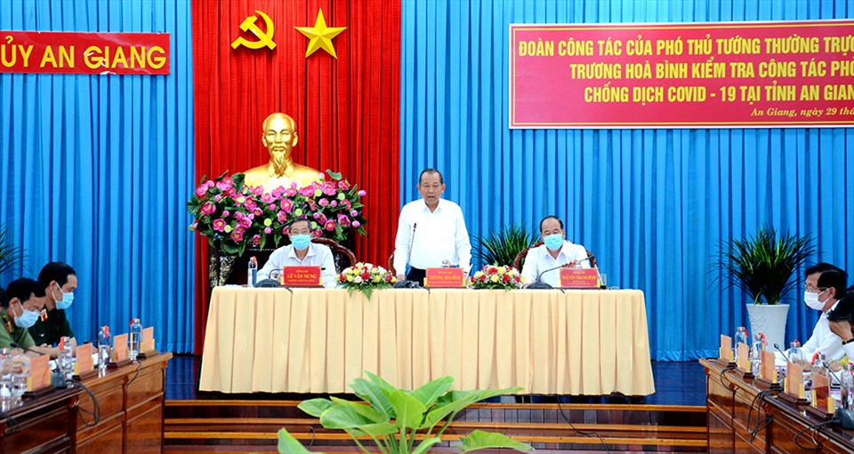 Phó Thủ tướng Thường trực Chính phủ Trương Hòa Bình phát biểu buổi làm việc với lãnh đạo tỉnh An Giang.
