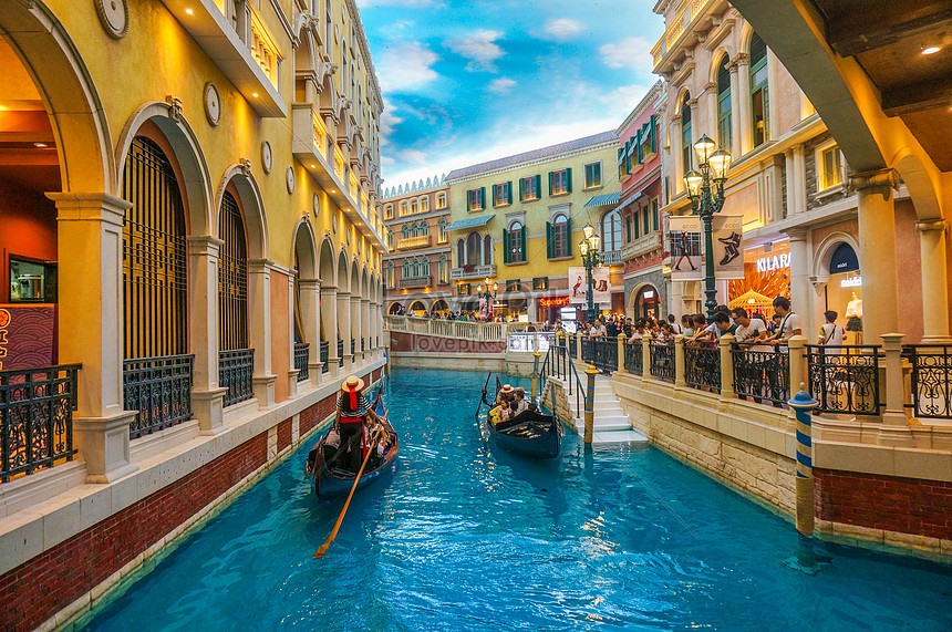 The Venetian Macao - khu tích hợp khách sạn, casino...mang phong cách Venice của Ý