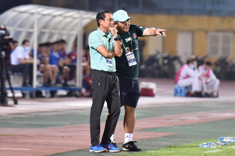 Huấn luyện viên Phùng Thanh Phương lên dẫn dắt đội Sài Gòn trong hoàn cảnh rất khó khăn. Ảnh: Minh Hiếu.