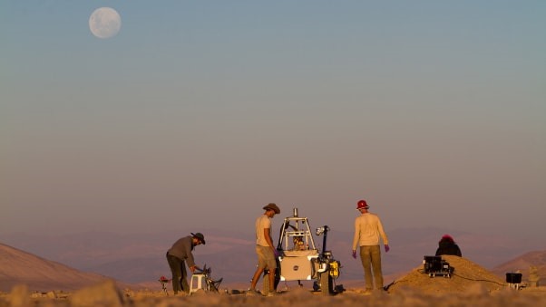 Một thử nghiệm của NASA với nguyên mẫu robot thám hiểm tự hành ở sa mạc Atacama ở Chile năm 2018. Ảnh: NASA