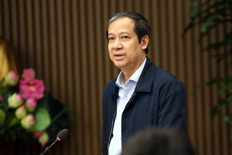 Bộ trưởng Bộ GDĐT Nguyễn Kim Sơn chia sẻ sẽ xem xét, nghiên cứu các biện pháp hỗ trợ, tạo điều kiện thuận lợi tối đa, toàn diện cho thí sinh. Ảnh: VGP/Đình Nam