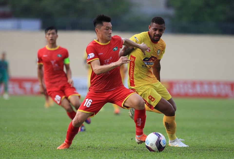 Sông Lam Nghệ An đứng cuối bảng xếp hạng sau 12 vòng đấu tại V.League 2021. Ảnh: VPF