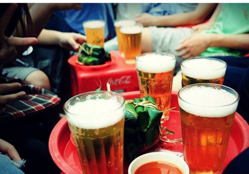 Hà Nội tạm dừng hoạt động các nhà hàng bia, quán bia, bia hơi để phòng, chống dịch. Ảnh minh hoạ