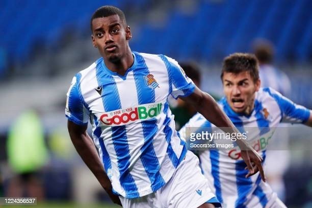 6. Alexander Isak (Tiền đạo - Real Sociedad): 14 bàn thắng