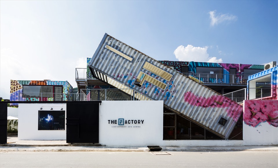 Trung tâm Nghệ thuật Đương đại The Factory (quận 2, Thành phố Hồ Chí Minh) là một ví dụ điển hình của không gian nội địa bắc nhịp cầu với Việt kiều/gốc Việt và quốc tế. Ảnh: Hiroyuki Oki