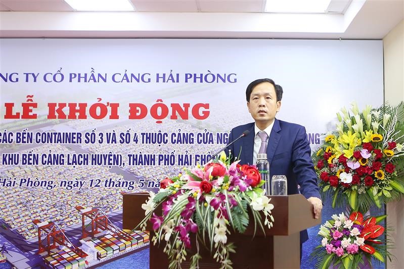 Ông Phạm Hồng Minh - Bí thư Đảng ủy, Chủ tịch Hội đồng quản trị Công ty CP Cảng Hải Phòng phát biểu tại lễ khởi động. Ảnh Cảng Hải Phòng