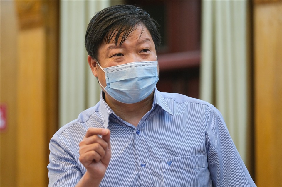PGS Trần Như Dương trong đoàn Bộ Y tế về Bắc Giang chống dịch COVID-19. Ảnh: Bộ Y tế cung cấp
