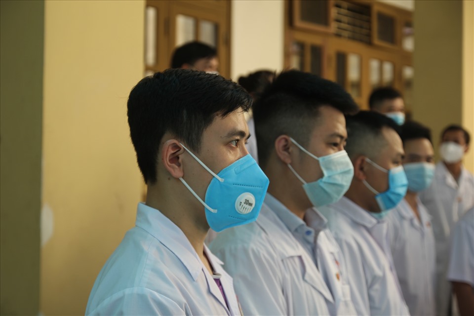 15 cán bộ, y bác sĩ được cử hỗ trợ Bắc Giang trong công tác phòng chống COVID-19 đều là những người có chuyên môn tốt.