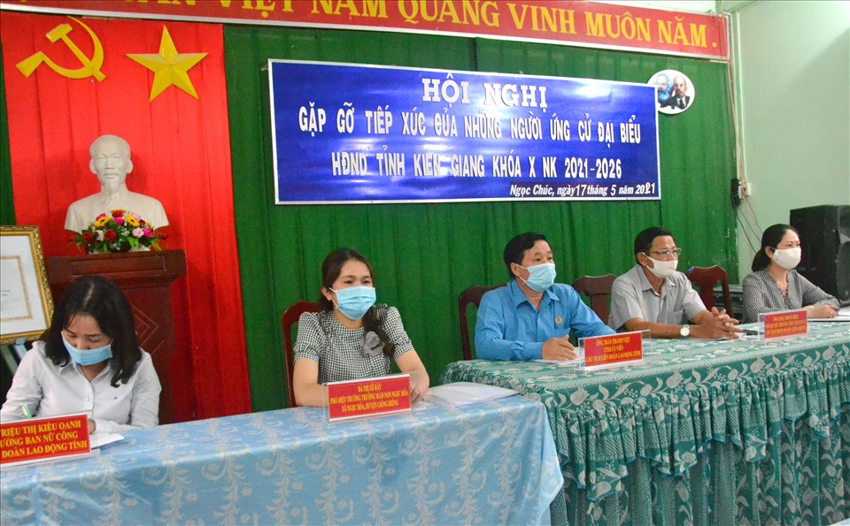 Quang cảnh buổi tiếp xúc cử tri của đơn vị bầu cử số 4 huyện Giồng Riềng, Kiên Giang. Ảnh: LT