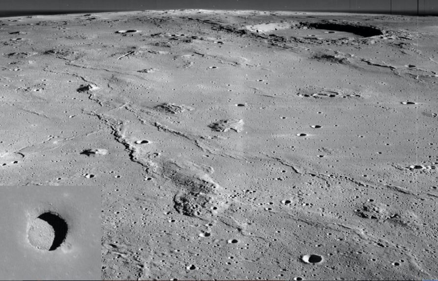 Marius Hills trên mặt trăng của Trái đất là một tập hợp các vòm núi lửa cao tới 500 m. Theo SCIENCE, núi lửa tạo ra Marius Hills đã biến mất từ ​​lâu nhưng vẫn có những nơi trên bề mặt mặt trăng hoạt động núi lửa có thể đã xảy ra trong vài trăm triệu năm qua. Ảnh: NASA.