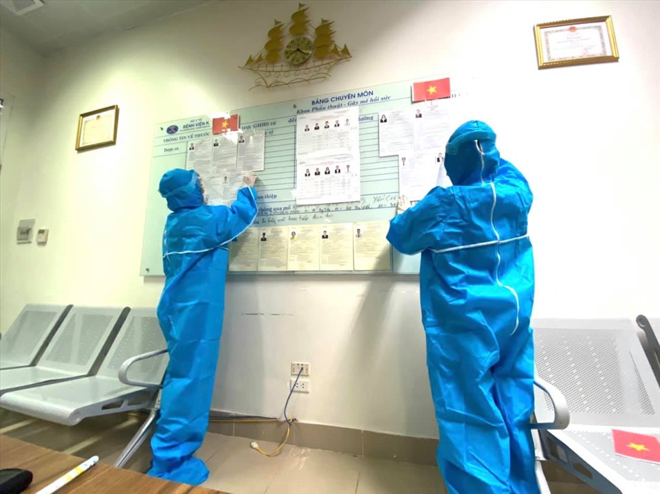 Bệnh viện K nơi đang cách ly y tế do dịch COVID-19 công tác chuẩn bị cho ngày bầu cử đã sẵn sàng. Ảnh: Trần Hà