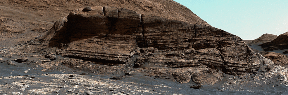 Tàu thăm dò Sao Hỏa Curiosity của NASA chụp bức tranh toàn cảnh về Núi Mercou. Ảnh: NASA.