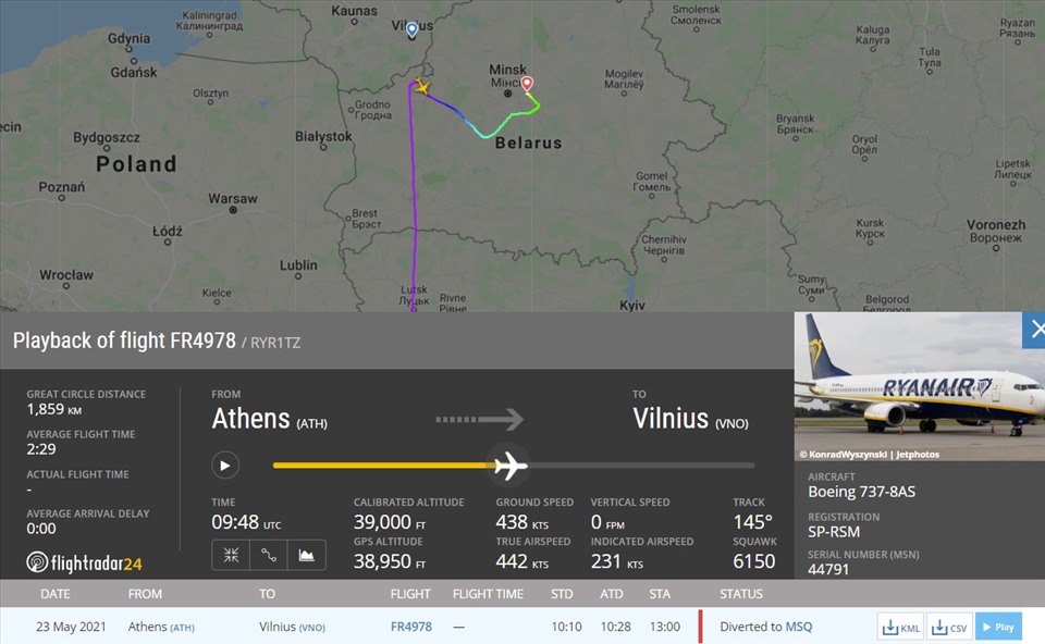Chuyến bay của Ryanair phải chuyển hướng tới Minsk sau khi bị chiến đấu cơ Belarus. Ảnh: Flightradar.
