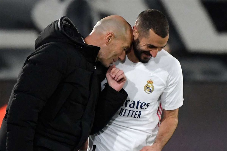 Huấn luyện viên người Pháp đã chiến đấu đến cùng với Karim Benzema là tiền đạo duy nhất biết ghi bàn. Ảnh: AFP