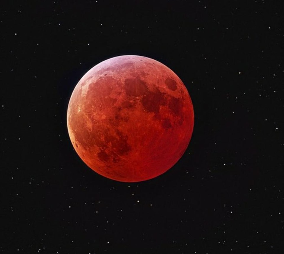 Siêu trăng máu. Ảnh: NASA