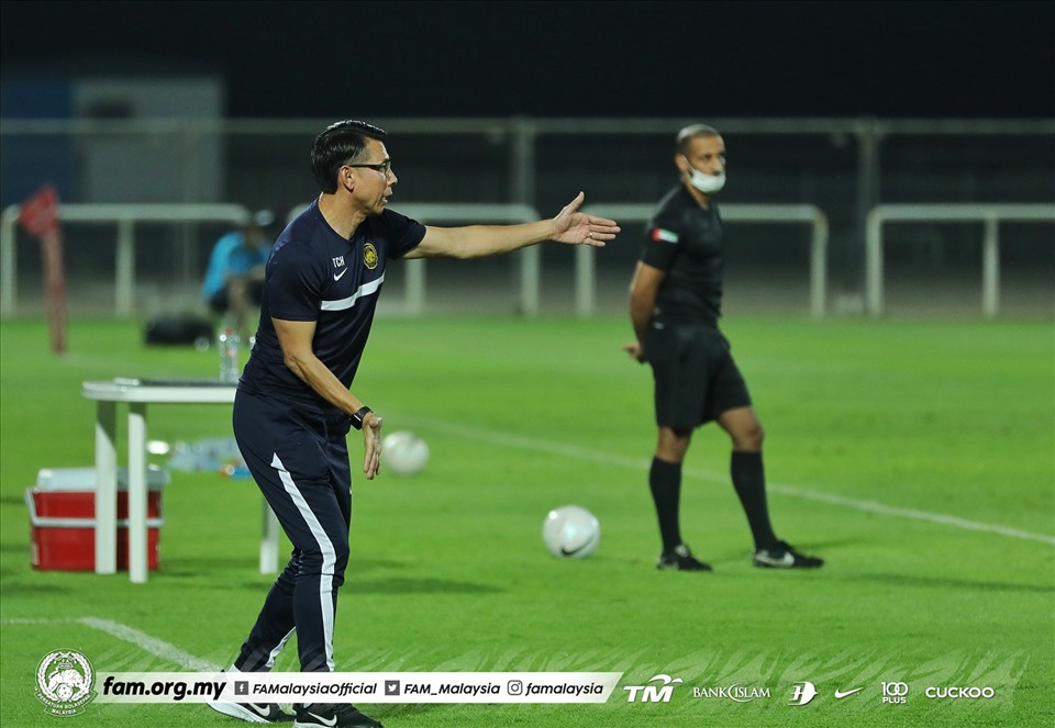 Huấn luyện viên tuyển Malaysia không quá thất vọng sau khi đội nhà thua Kuwait 1-4. Ảnh: LBBĐ Malaysia.