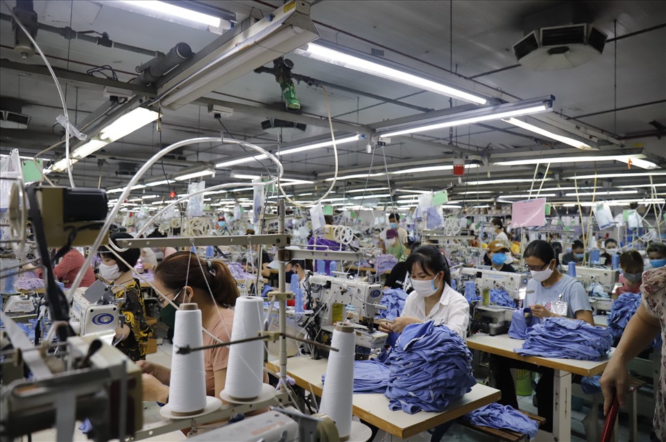 Chính nhờ triển khai hàng loạt giải pháp phòng dịch nên hơn 60.000 người lao động trên toàn thành phố Đà Nẵng đều an tâm lao động sản xuất.