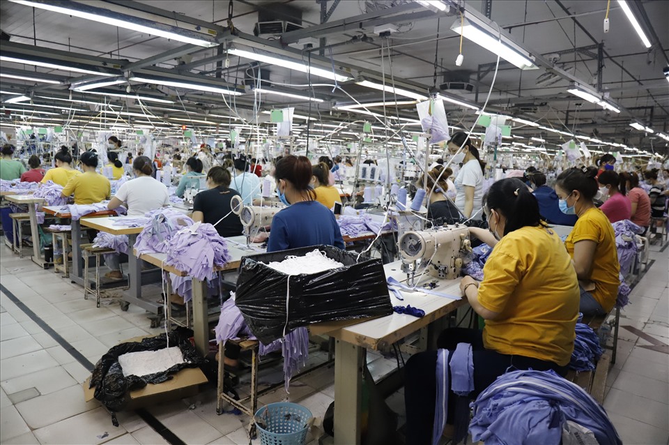 Chính nhờ triển khai hàng loạt giải pháp phòng dịch nên hơn 60.000 người lao động trên toàn thành phố Đà Nẵng đều an tâm lao động sản xuất.