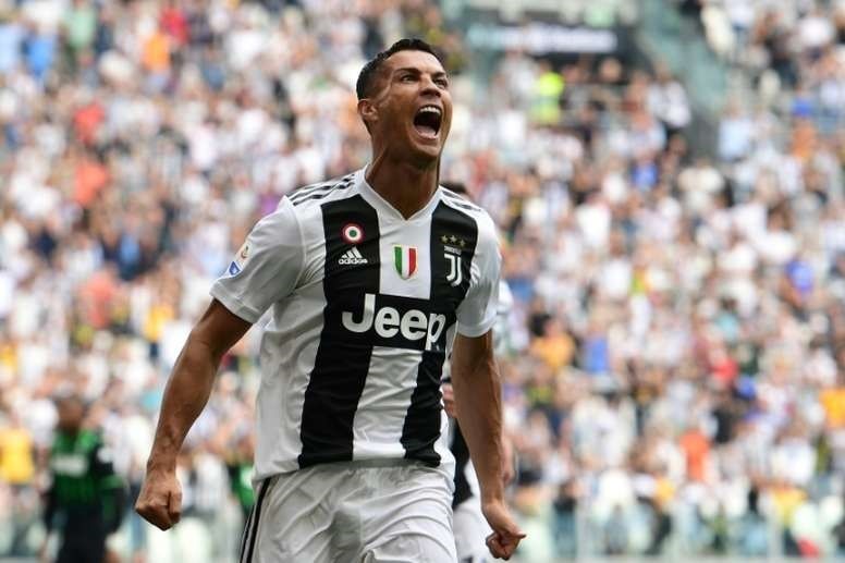 3. Cristiano Ronaldo (Juventus): 29 bàn thắng (58 điểm)