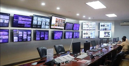 Hệ thống giám sát hình ảnh vi phạm giao thông tại Phòng CSGT. Ảnh: PC08