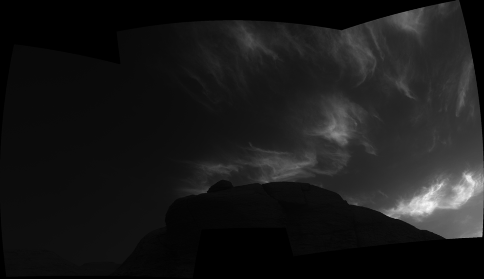 Tàu thám hiểm sao Hỏa Curiosity của NASA đã chụp những hình ảnh về những đám mây này trong ngày sao Hỏa thứ 3.075 của sứ mệnh. Ảnh: NASA