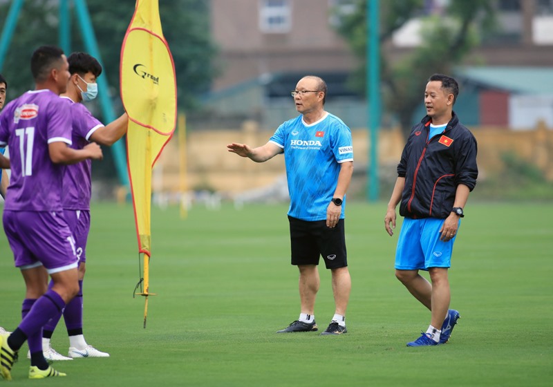 Huấn luyện viên Park Hang-seo đã có những tính toán về việc thay thế Hùng Dũng. Ảnh: VFF