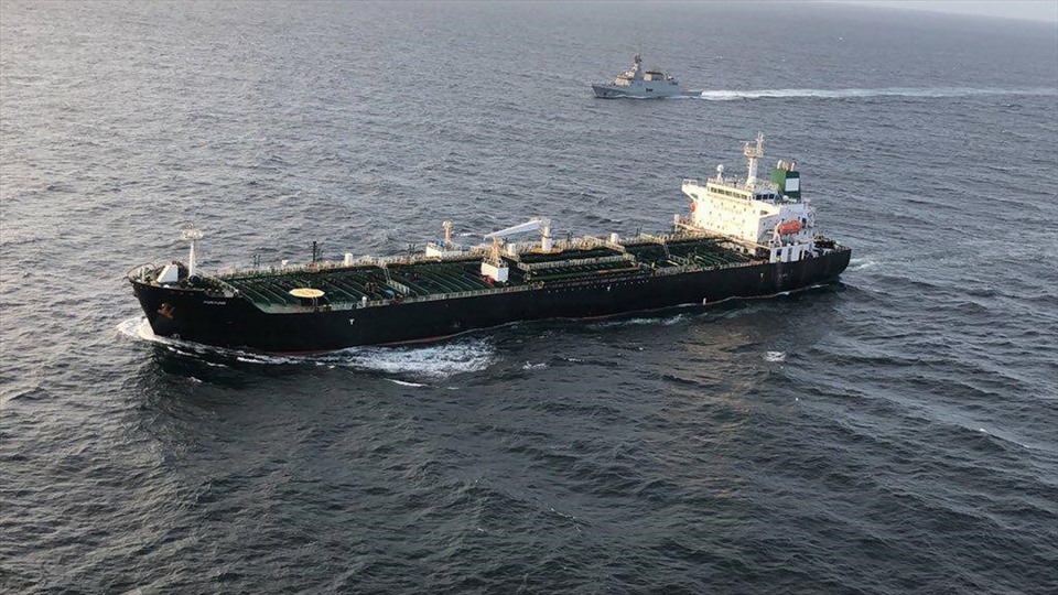 Tàu chở dầu Iran đến Venezuela năm 2020. Ảnh: Twitter Tổng thống Maduro