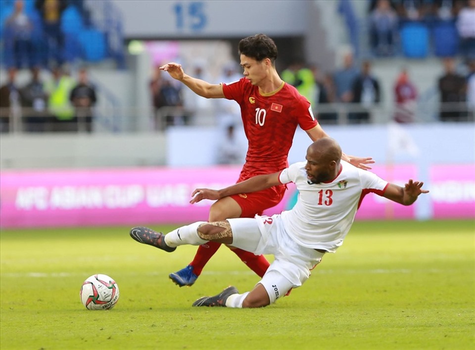 Đội tuyển Việt Nam từng đối đầu Jordan ở Asian Cup 2019. Ảnh: Minh Tùng