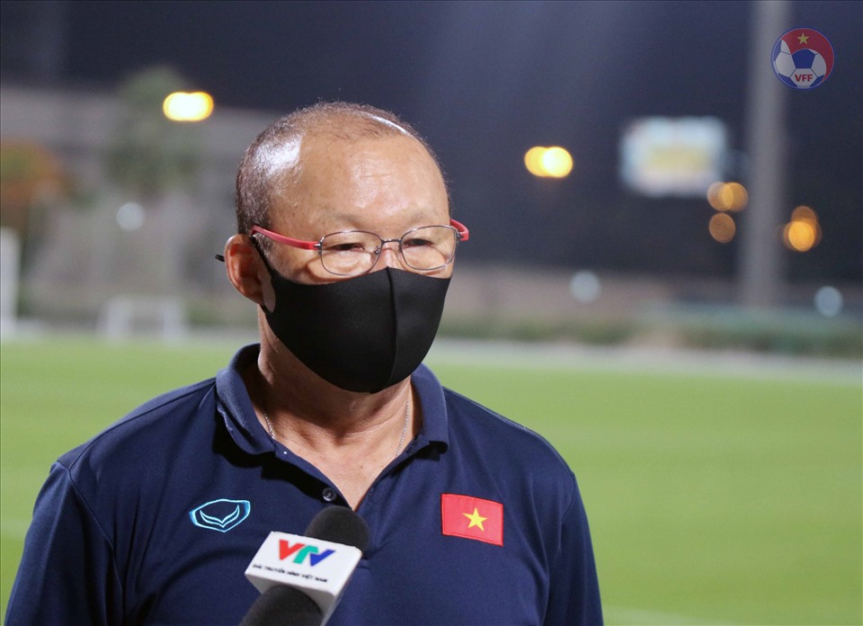 Huấn luyện viên Park Hang-seo đang cùng đội tuyển Việt Nam chuẩn bị cho Vòng loại World Cup 2022. Ảnh: VFF