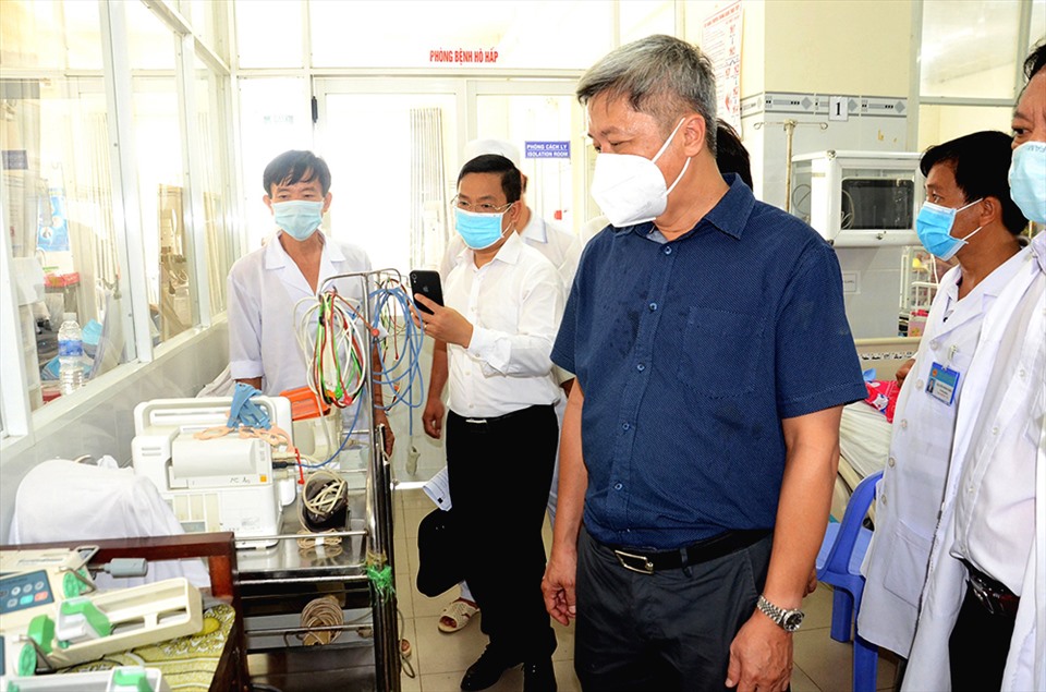 Thiết bị điều trị tại Trung tâm Y tế huyện An Phú. Ảnh: HH.
