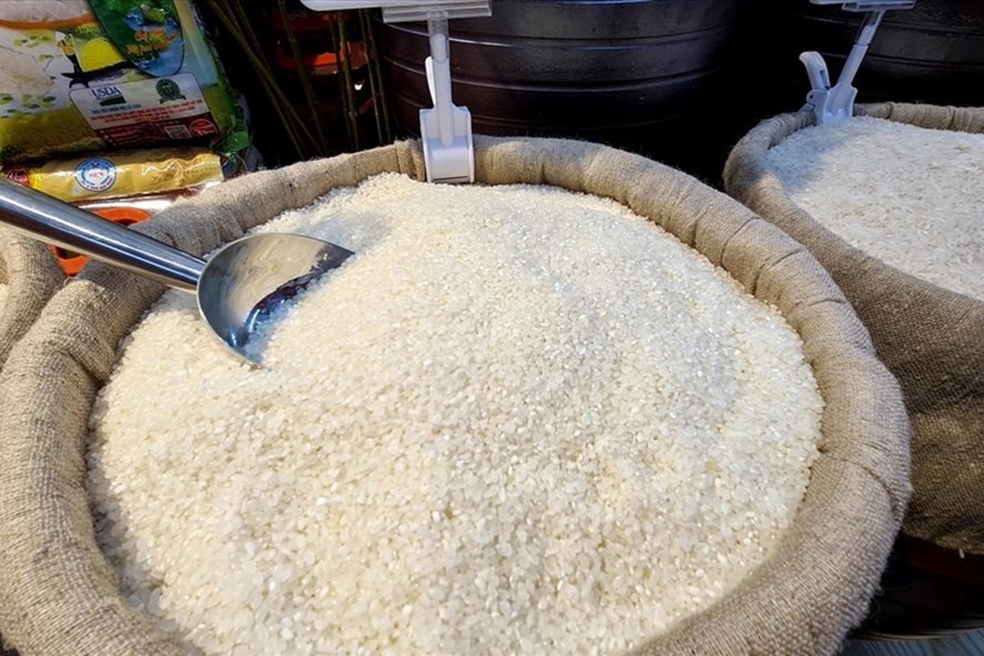 Mỗi năm Việt Nam sản xuất dư từ 6-6,5 triệu tấn gạo để xuất khẩu. Ảnh: Vũ Long
