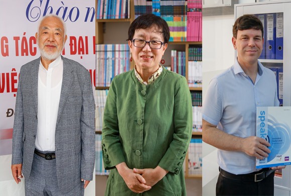 GS. Chun Kyung-Soo - Hiệu trưởng (DD) Trường Ngoại ngữ, TS. Kim Zaehi - Giảng viên giảng dạy Tiếng Hàn và thầy Corbett Tyler - Giảng viên giảng dạy Tiếng Anh (ảnh từ trái qua) tại Đại học Duy Tân