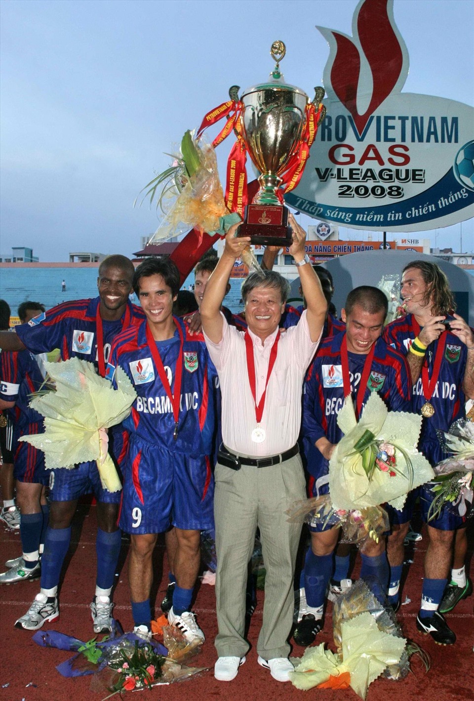 Huấn luyện viên Lê Thuỵ Hải đã gặt hái được rất nhiều chiến tích. Trong đó đáng chú ý nhất là 3 chức vô địch V.League (2007, 2018, 2014) cùng Bình Dương.