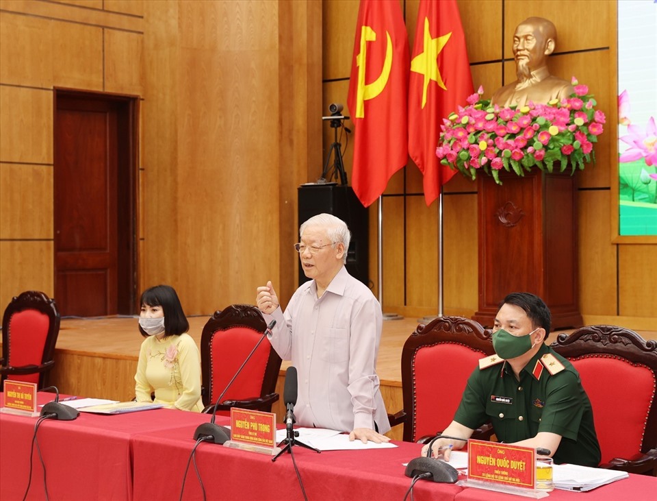Theo danh sách 49 ứng cử viên đại biểu Quốc hội tại Hà Nội được công bố, Tổng Bí thư Nguyễn Phú Trọng ứng cử đơn vị bầu cử số 1 gồm các quận Ba Đình, Đống Đa, Hai Bà Trưng. Ảnh: Trí Dũng