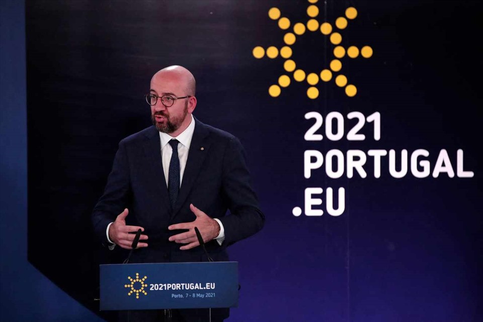 Chủ tịch Hội đồng Châu Âu Charles Michel phát biểu trong khuôn khổ Hội nghị Thượng đỉnh Liên minh Châu Âu hôm 8.5 tại Porto. Ảnh: AFP