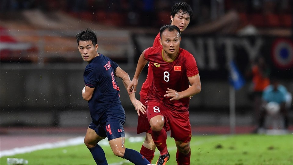 Trọng Hoàng đã có 1 pha kiến tạo cho tuyển Việt Nam tại vòng loại World Cup 2022. Ảnh: AFC.
