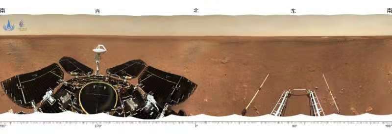 Trung Quốc công bố loạt ảnh đầu tiên từ tàu vũ trụ của sứ mệnh Thiên Vấn 1 hạ cánh trên sao Hỏa. Ảnh: Cơ quan Vũ trụ Quốc gia Trung Quốc