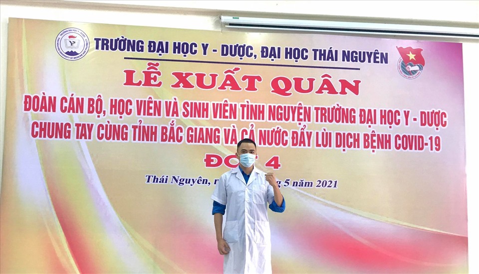Nguyễn Trần Huy Hoàng trong buổi lễ xuất quân.