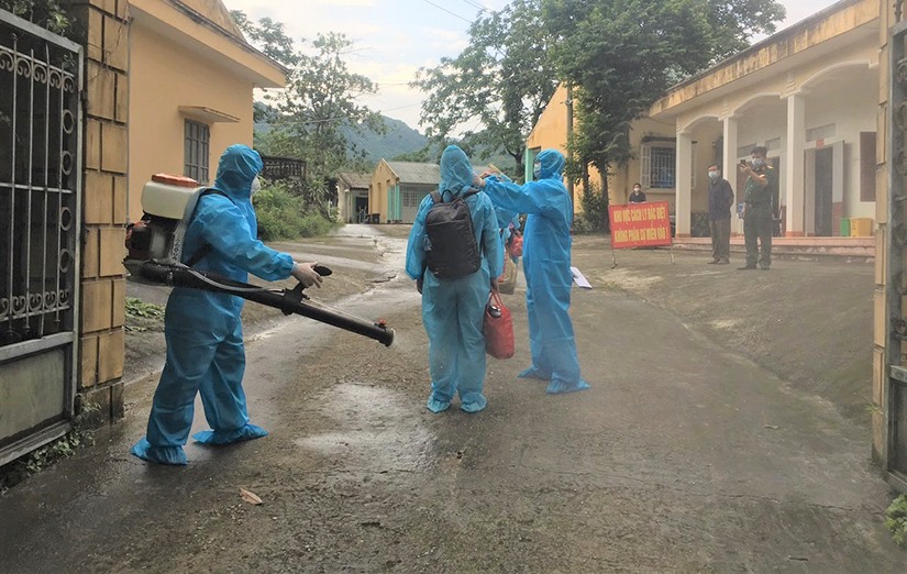 Các biện phòng dịch được thực hiện chặt chẽ tại các khu vực cách ly của tỉnh Tuyên Quang . Ảnh: CTV
