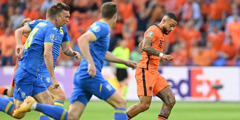 Dù có nhiều cơ hội hơn trong hiệp 1 nhưng Hà Lan vẫn bế tắc. Ảnh: UEFA.