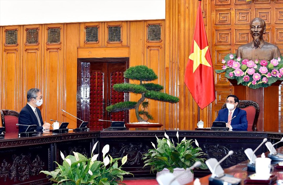 Thủ tướng Phạm Minh Chính tiếp Đại sứ Nhật Bản. Ảnh: BNG