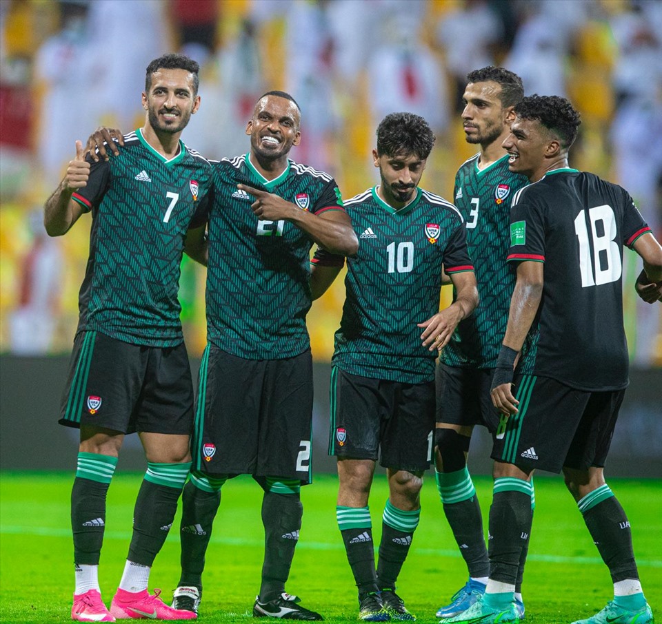 Tuyển UAE đã có rất nhiều thay đổi theo hướng tích cực để sẵn sàng soán ngôi đầu bảng của tuyển Việt Nam. Ảnh: LĐBĐ UAE.