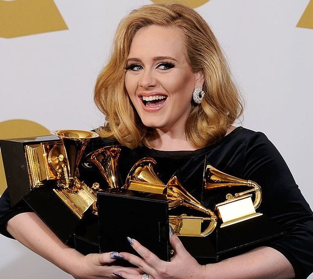 Với những thành công trong sự nghiệp, Adele lọt Top 10 nữ ca sĩ quyền lực nhất nước Anh. Ảnh: Xinhua