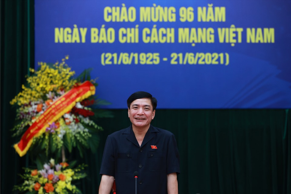 Ông Bùi Văn Cường phát biểu tại buổi gặp mặt. Ảnh: Hải Nguyễn
